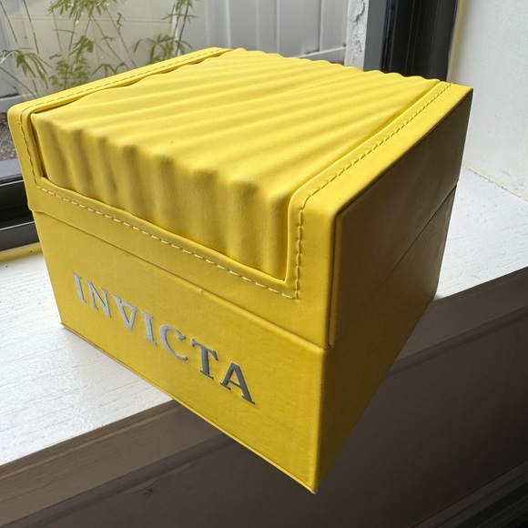 Invicta Sea Hunter Chronograph Men's Watch - Picture 4 of 5